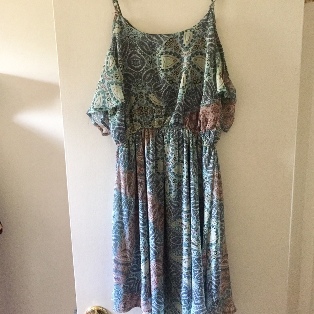 FINAL PRICE -Xhilaration cut out sleeve dress S - Picture 3 of 3